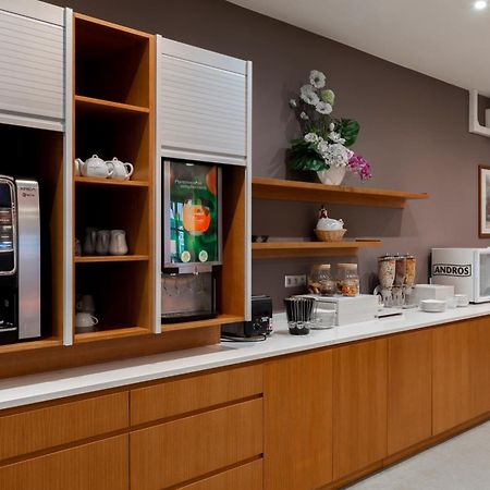 Logis Hotel-Restaurant Saint Romain Anse Luaran gambar