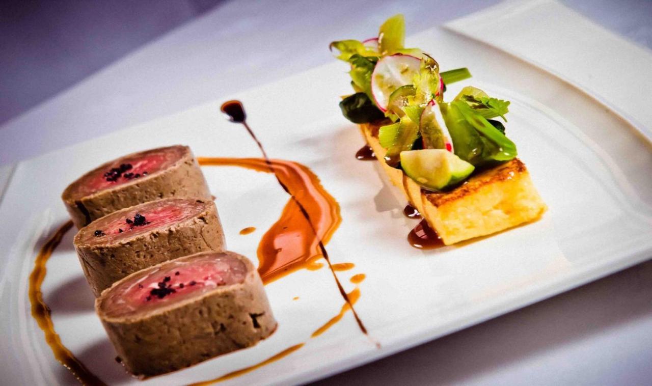 Logis Hotel-Restaurant Saint Romain Anse Luaran gambar