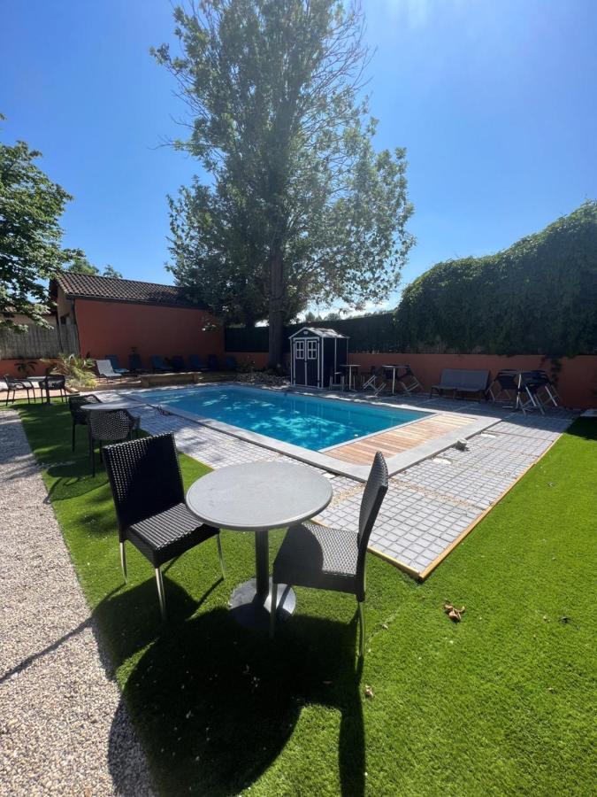 Logis Hotel-Restaurant Saint Romain Anse Luaran gambar