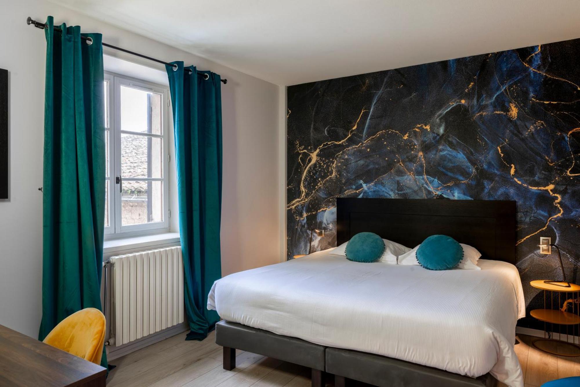 Logis Hotel-Restaurant Saint Romain Anse Luaran gambar