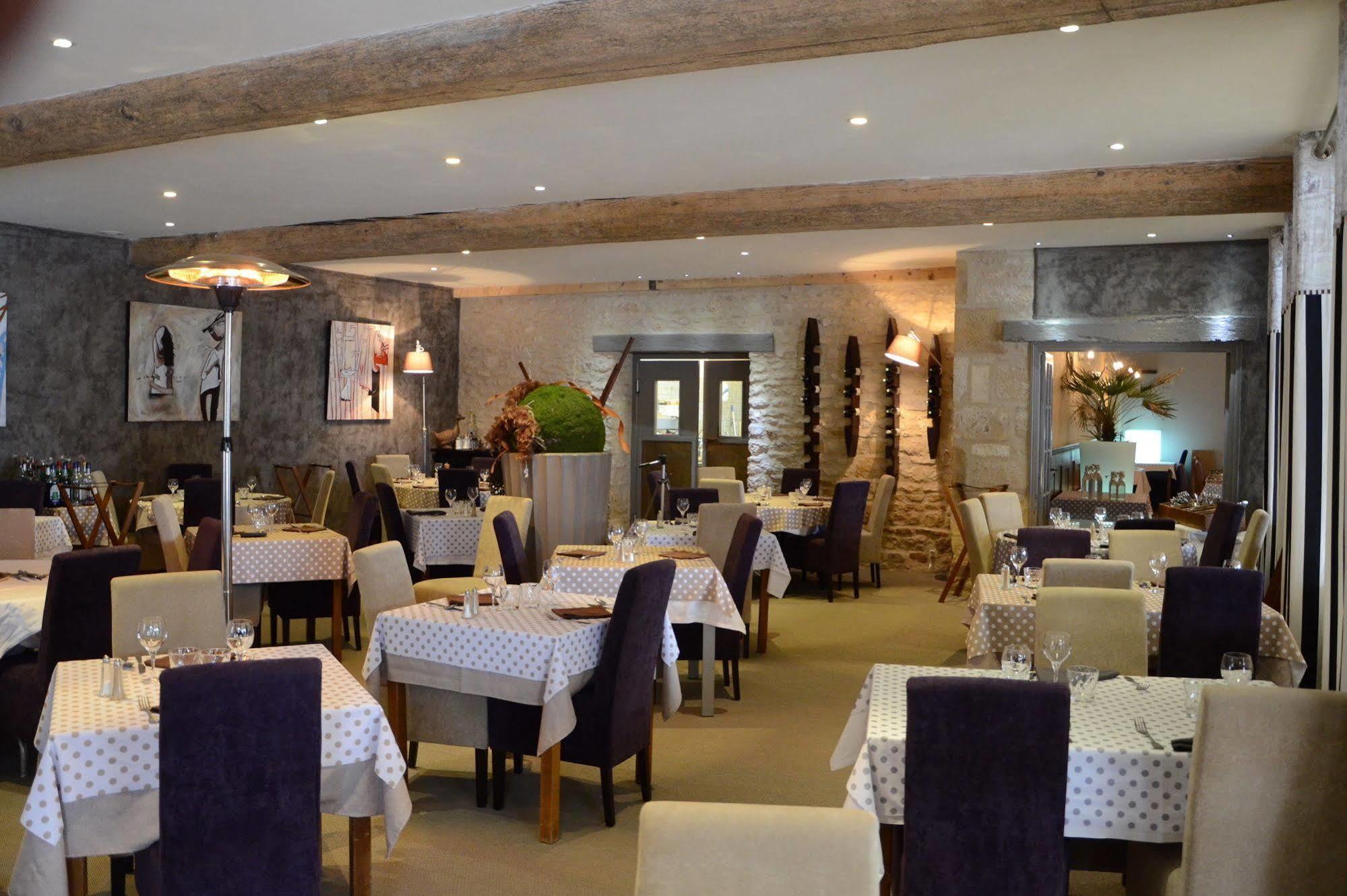 Logis Hotel-Restaurant Saint Romain Anse Luaran gambar